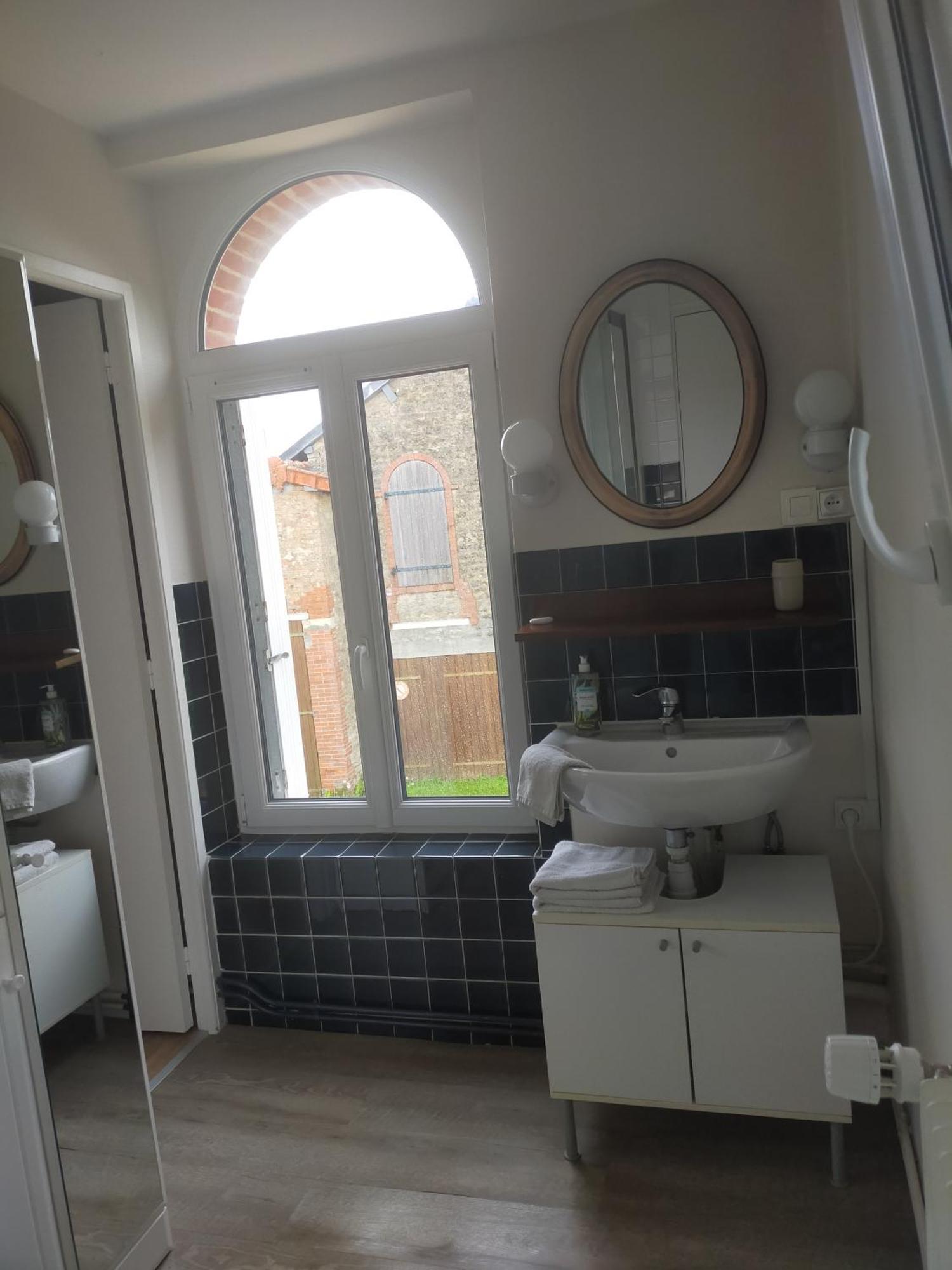 Loc Mi Villa Carentan Bagian luar foto